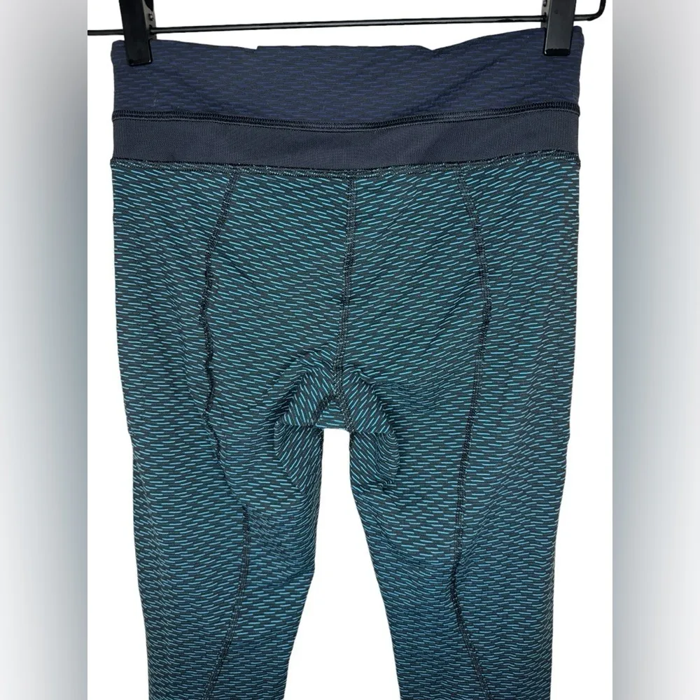 Lululemon Inspire Tight II  Size 4 Score Jacquard Black Indian Ocean / Black - Image 7