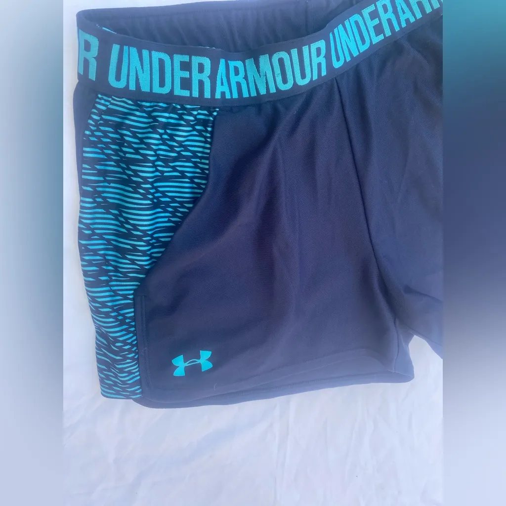 Under Armour Women's Dark Blue Athletic Shorts Medium, running, workout shorts - Image 5