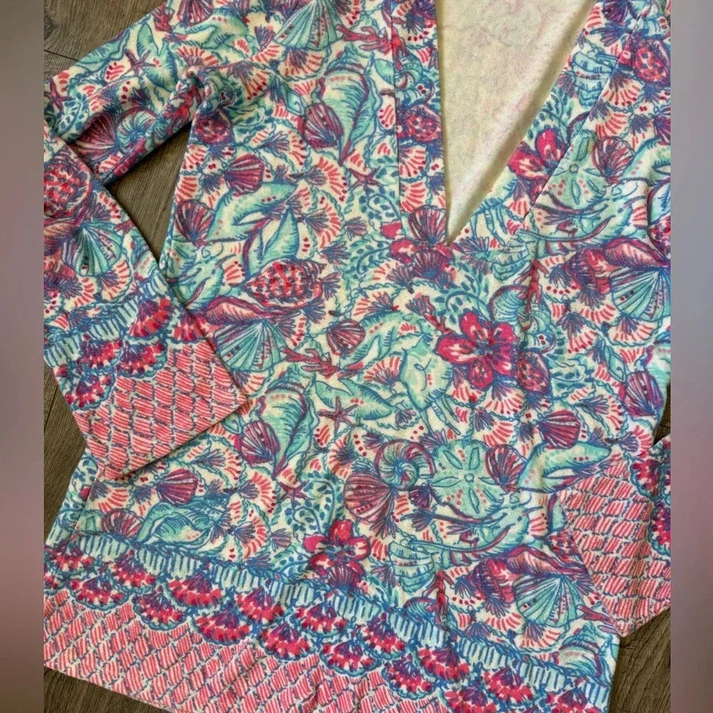 Lilly Pulitzer Higgs Terrycloth Swim Hoodie Cover Up Pinchers Picnic Print - Image 4