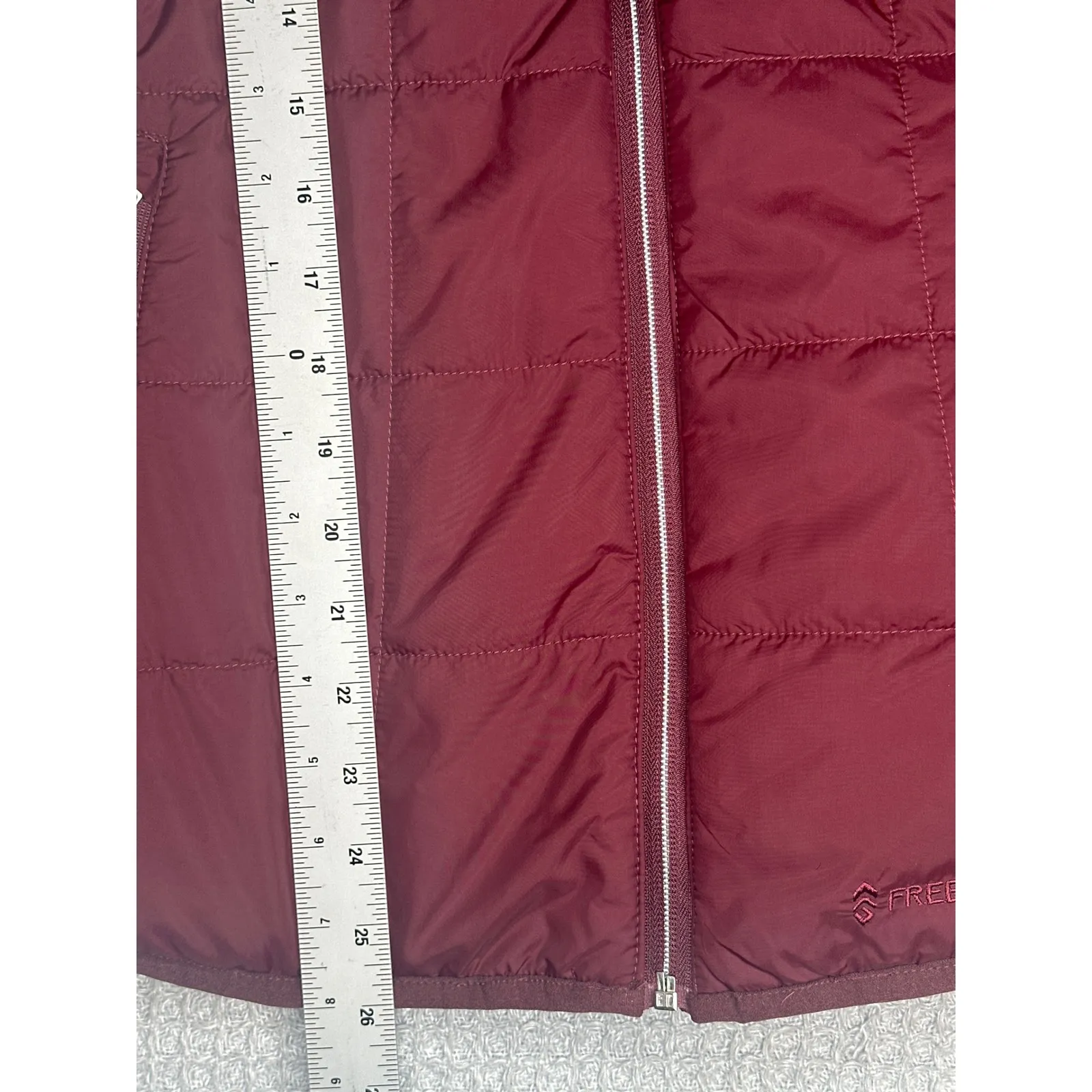 Free Country‎ Ladies Reversible Puffer Vest Dark Berry Burgundy Lightweight - Image 8