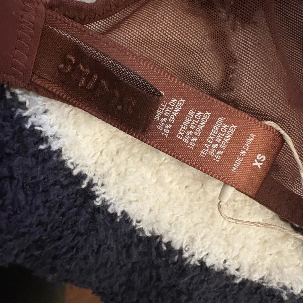 SKIMS Ultra Fine Mesh Triangle Bralette XS - Image 2