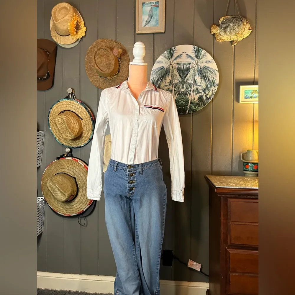 Tommy Hilfiger Womens Small Longsleeve Relaxed Fit Buttonup - Image 3