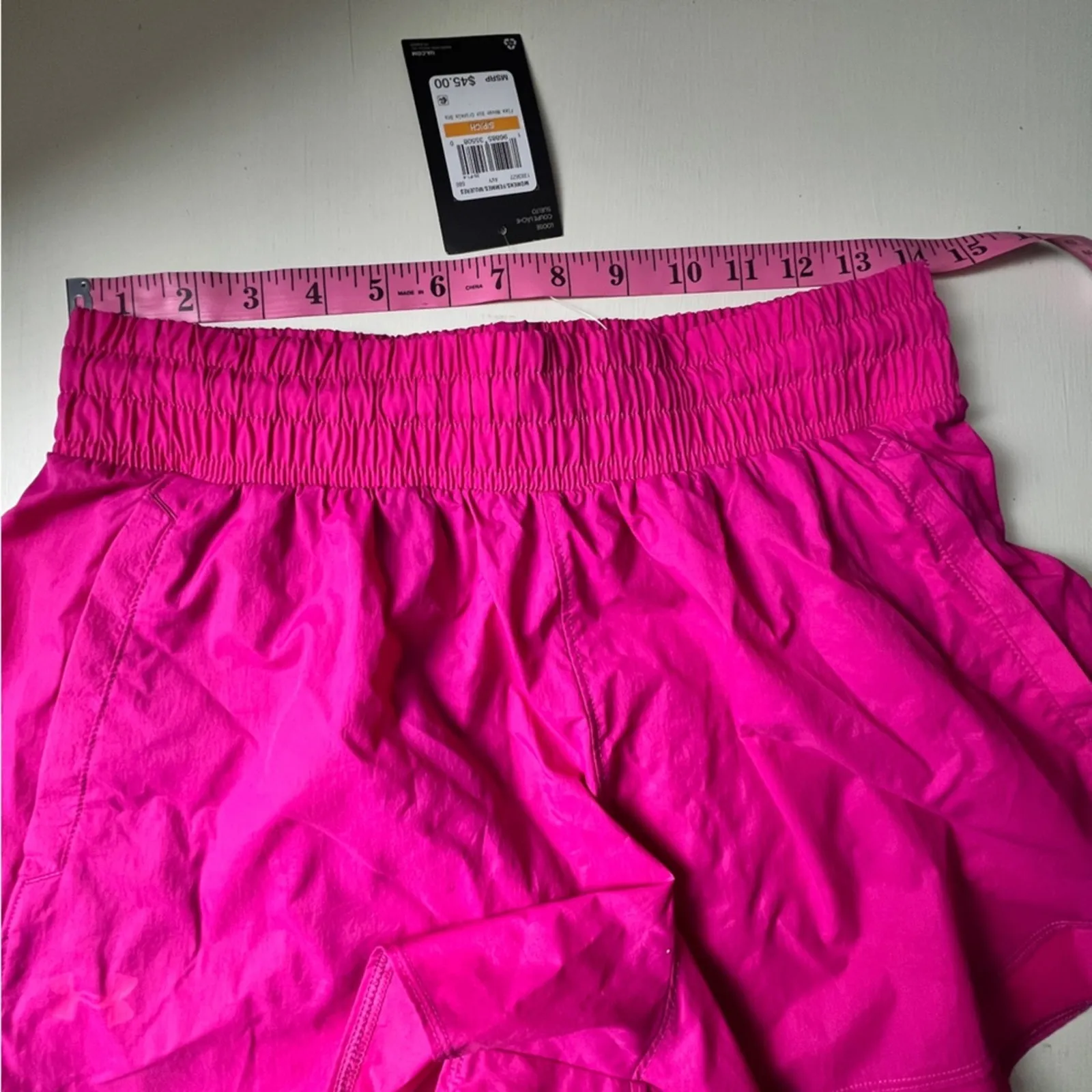 Under Armour Women’s  Woven Bright Pink  Crinkle Workout  Athletic Shorts NWT XS - Image 7