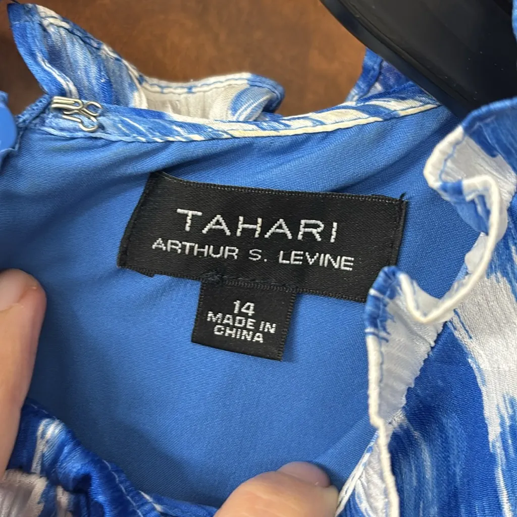 New Tahari ASL Women's Sleeveless Ruffle Neck Printed Crinkle Midi Dress - Image 8