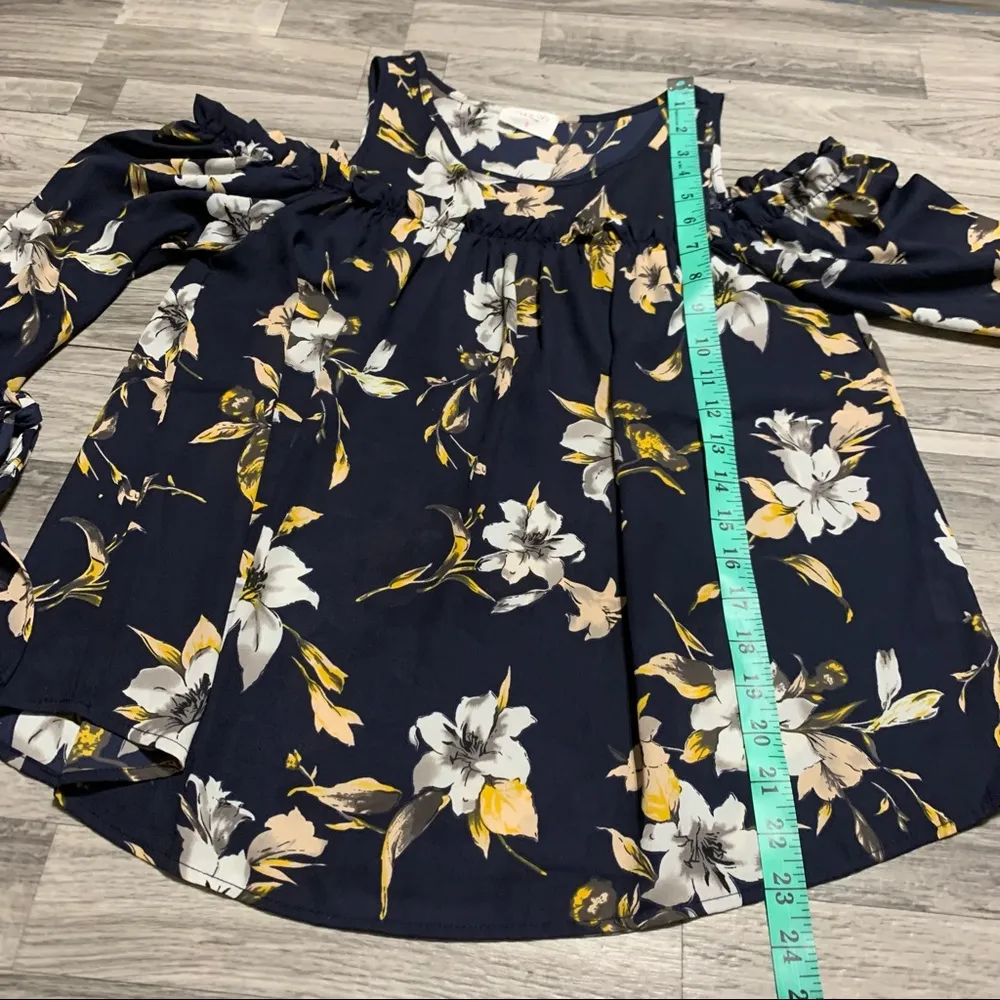 Sienna Sky Navy Blue Yellow White Floral Cold Shoulder Blouse top; small - Image 6