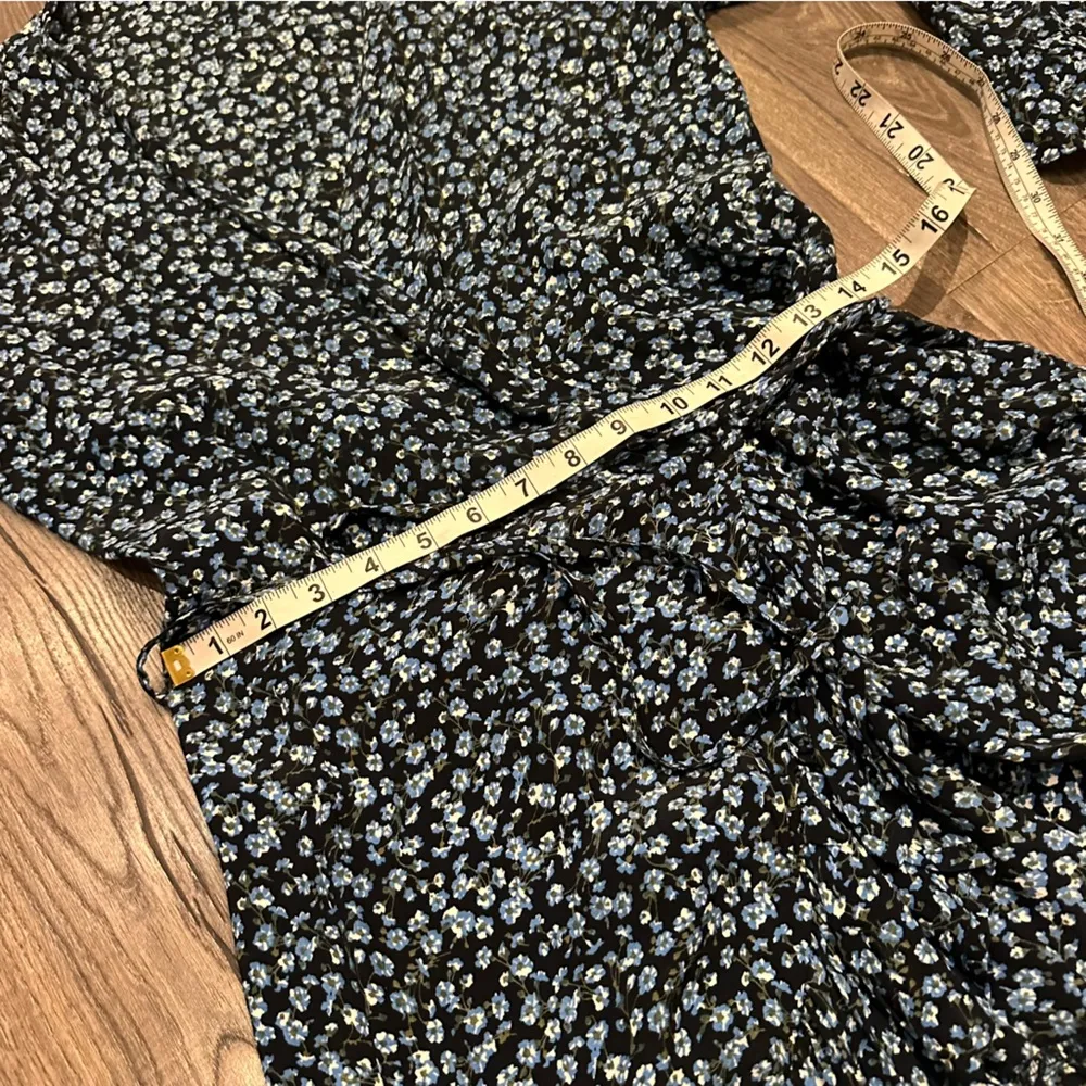 Faithfull the Brand Anthropologie Blue Ditsy Floral Bell Sleeve Wrap Dress Sz 6 - Image 11