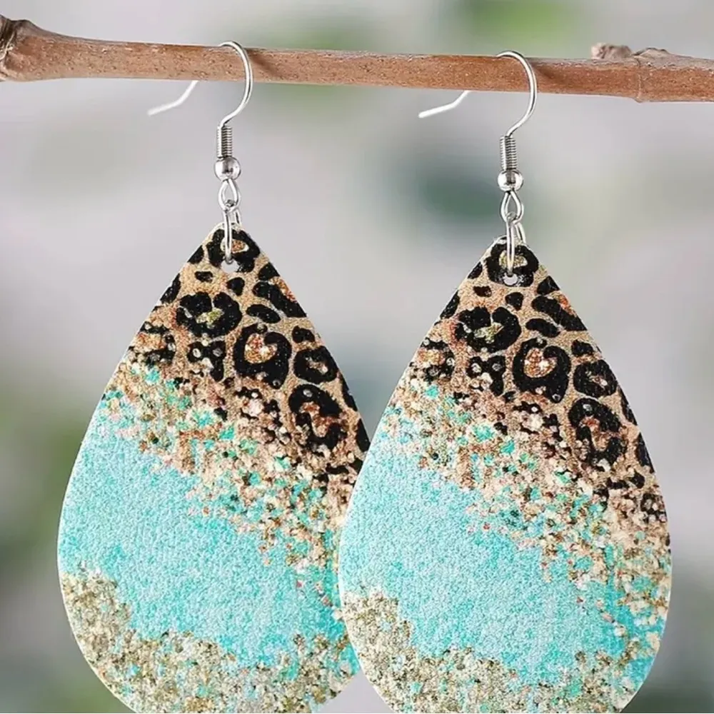Gorgeous Versatile Leather Dangle Leopard Print Earrings - Image 2