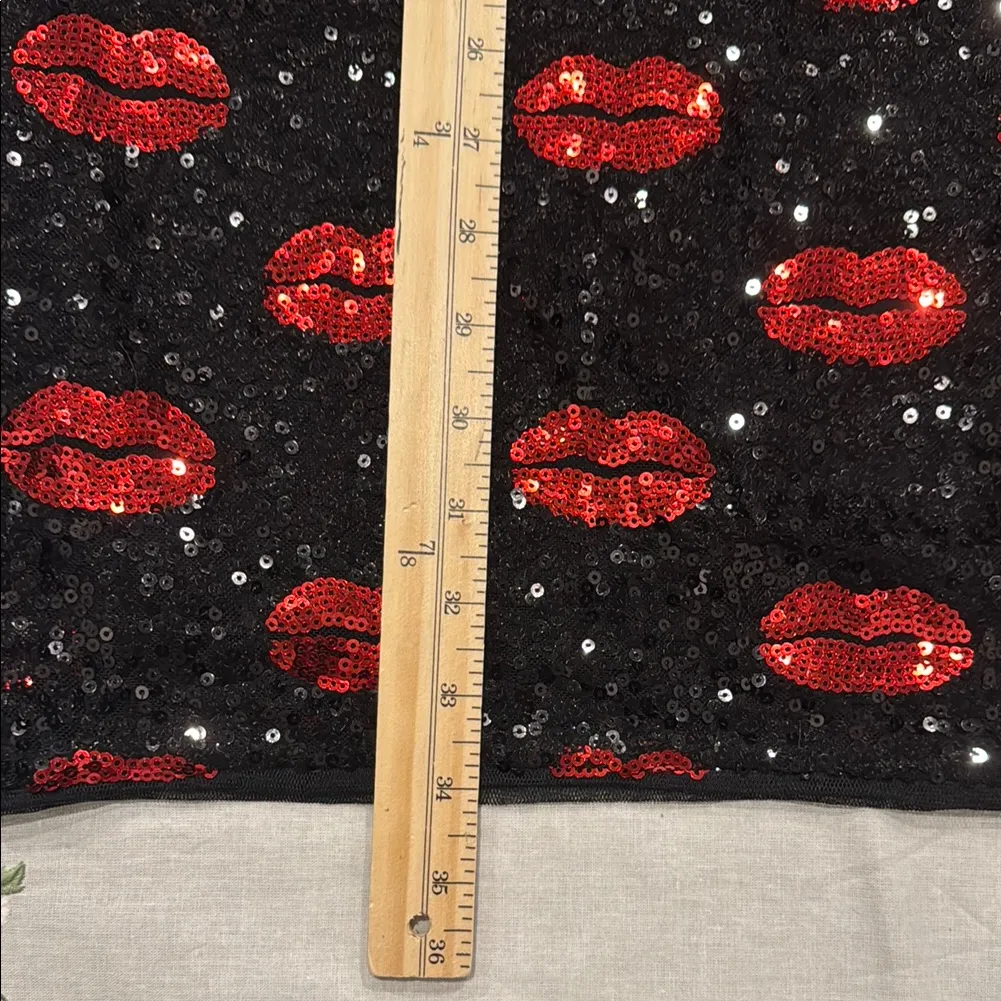 Aidan Mattox Black and Red Sequin Tank Top - Image 7