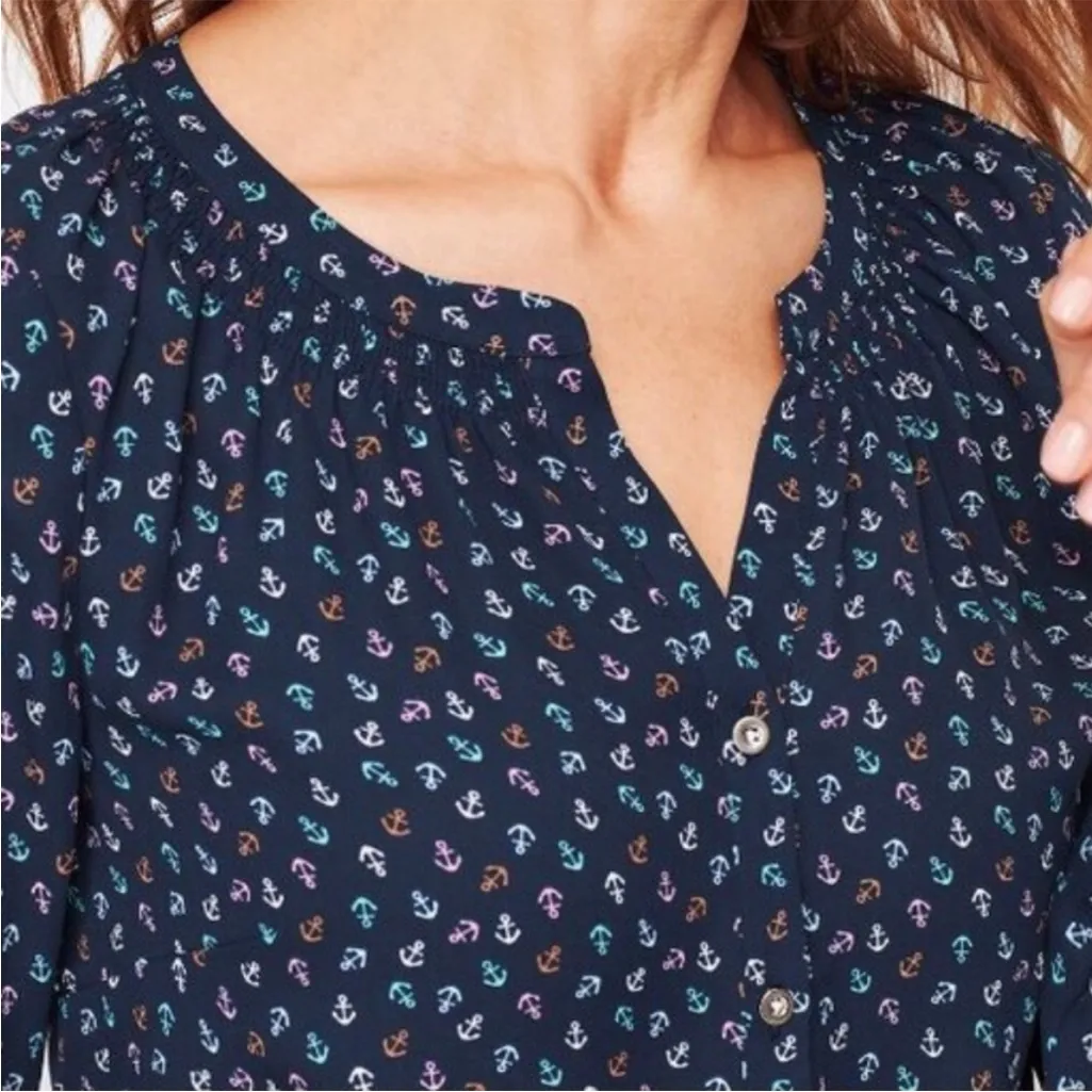 Like New Talbots Plus Anchor Pattern
Button Front Top Navy Size 2X - Image 10