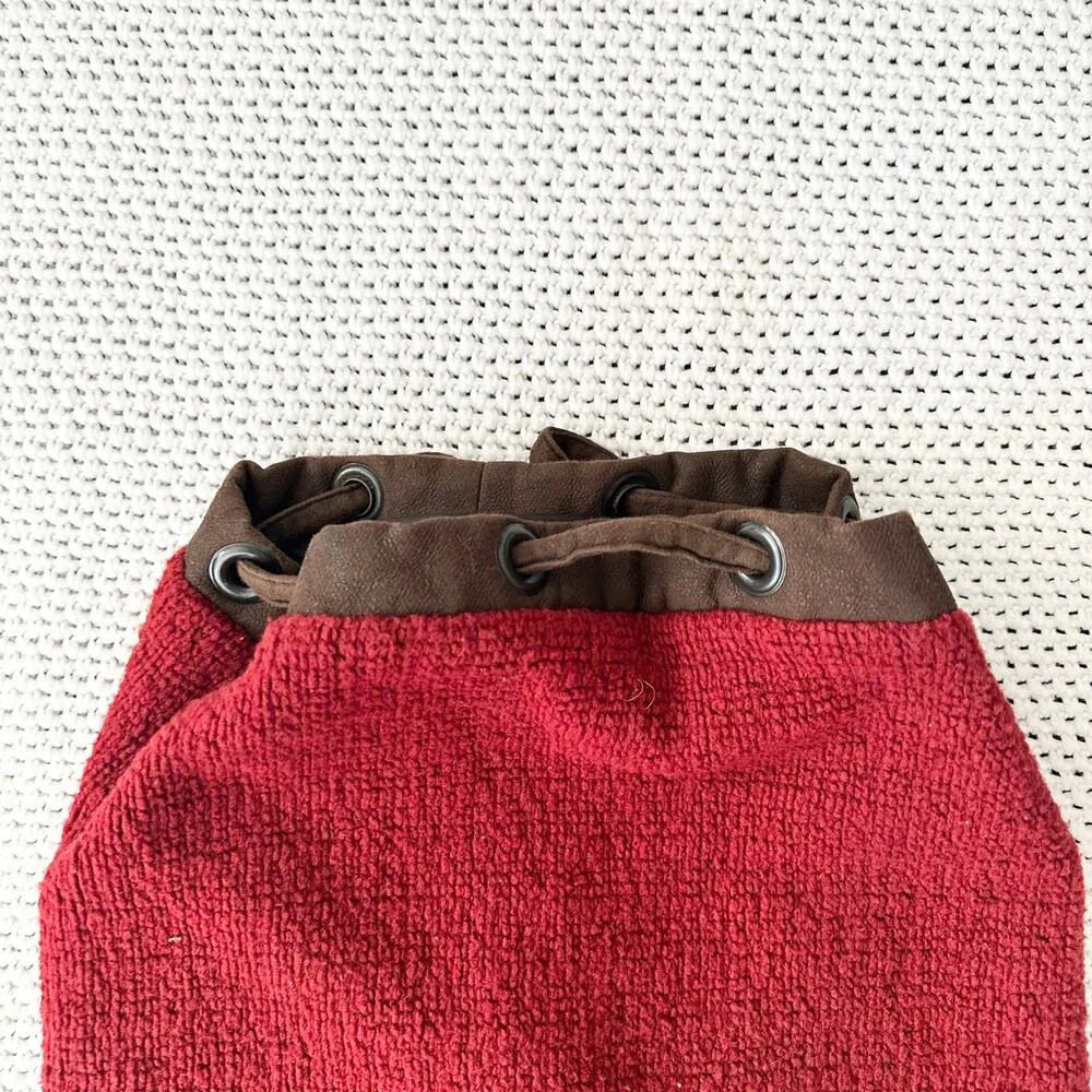 Tsunami Canada 32704 Drawsting Red Brown Printed Strip Vintage Y2K Soft Backpack - Image 3