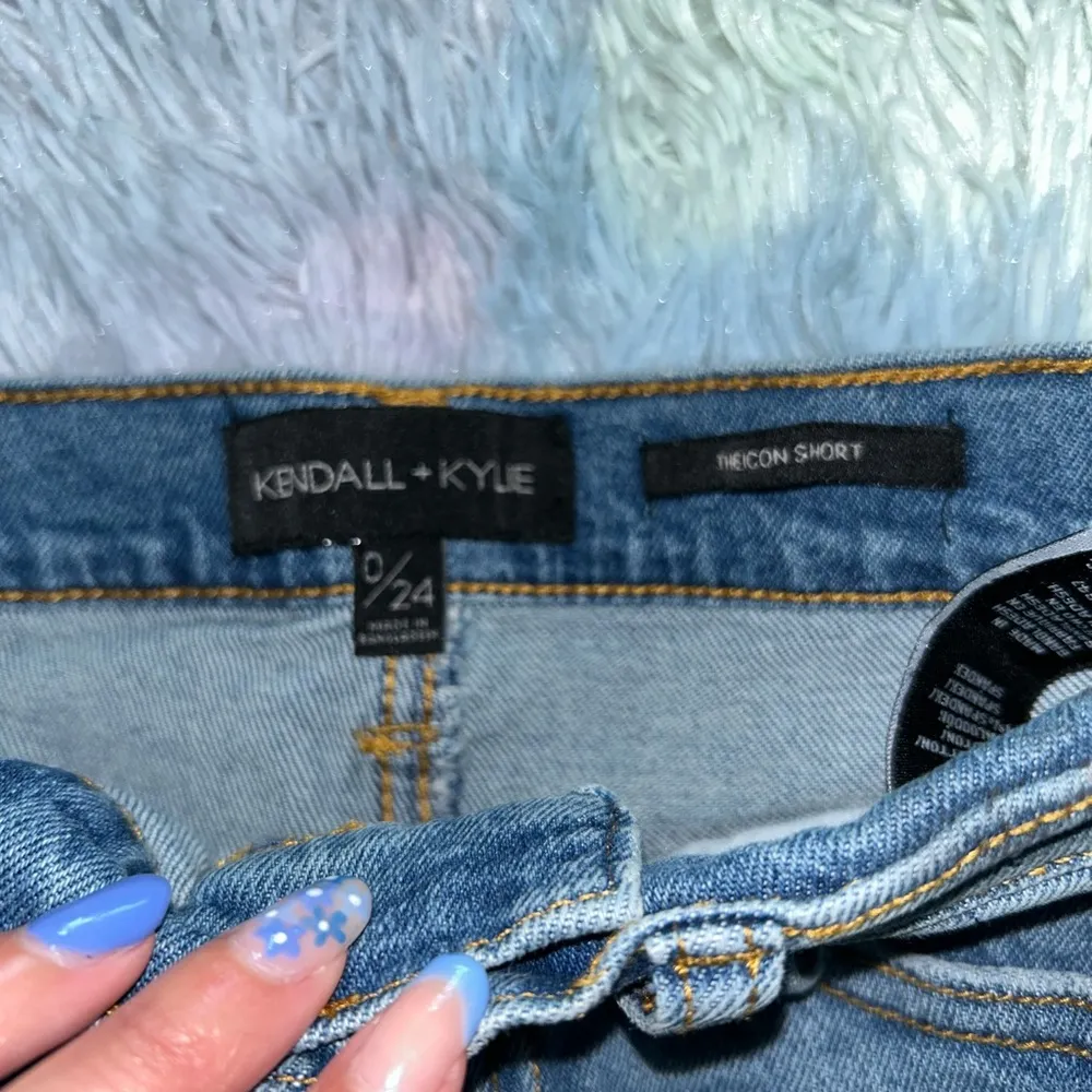 Kendall & Kylie Distressed Light Wash Jean Shorts - Image 4