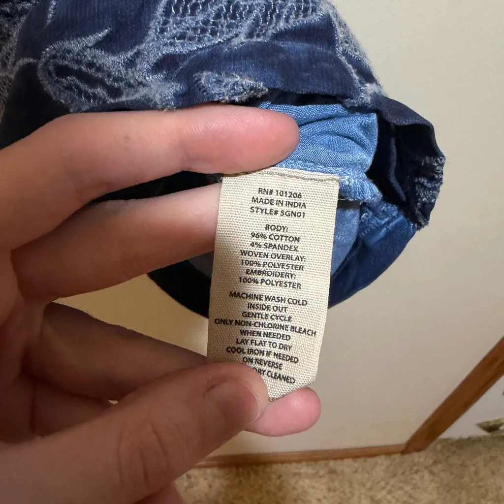 Soft Surroundings 3X Kimbra Embroidered Floral Blue Lace V Neck Roll Tab Top - Image 8