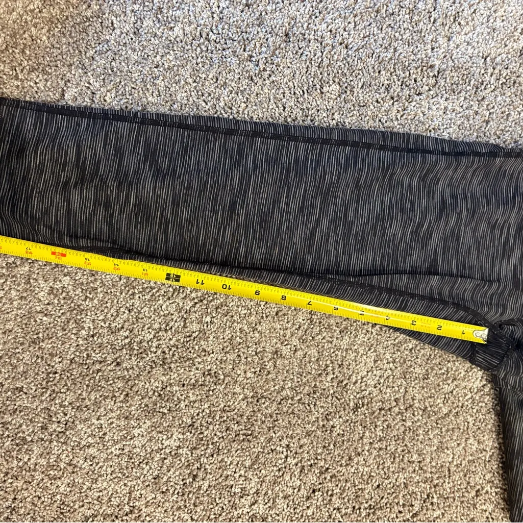 Athleta Leggings black and gray size small - Image 6