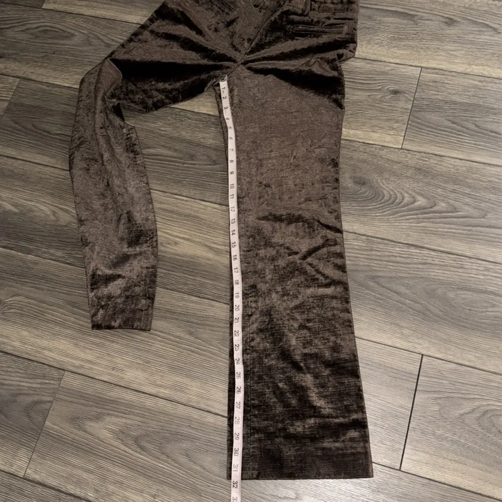 Italian rich colored brown velvet trousers by Kulson size 40 is a us size 8 - Image 8
