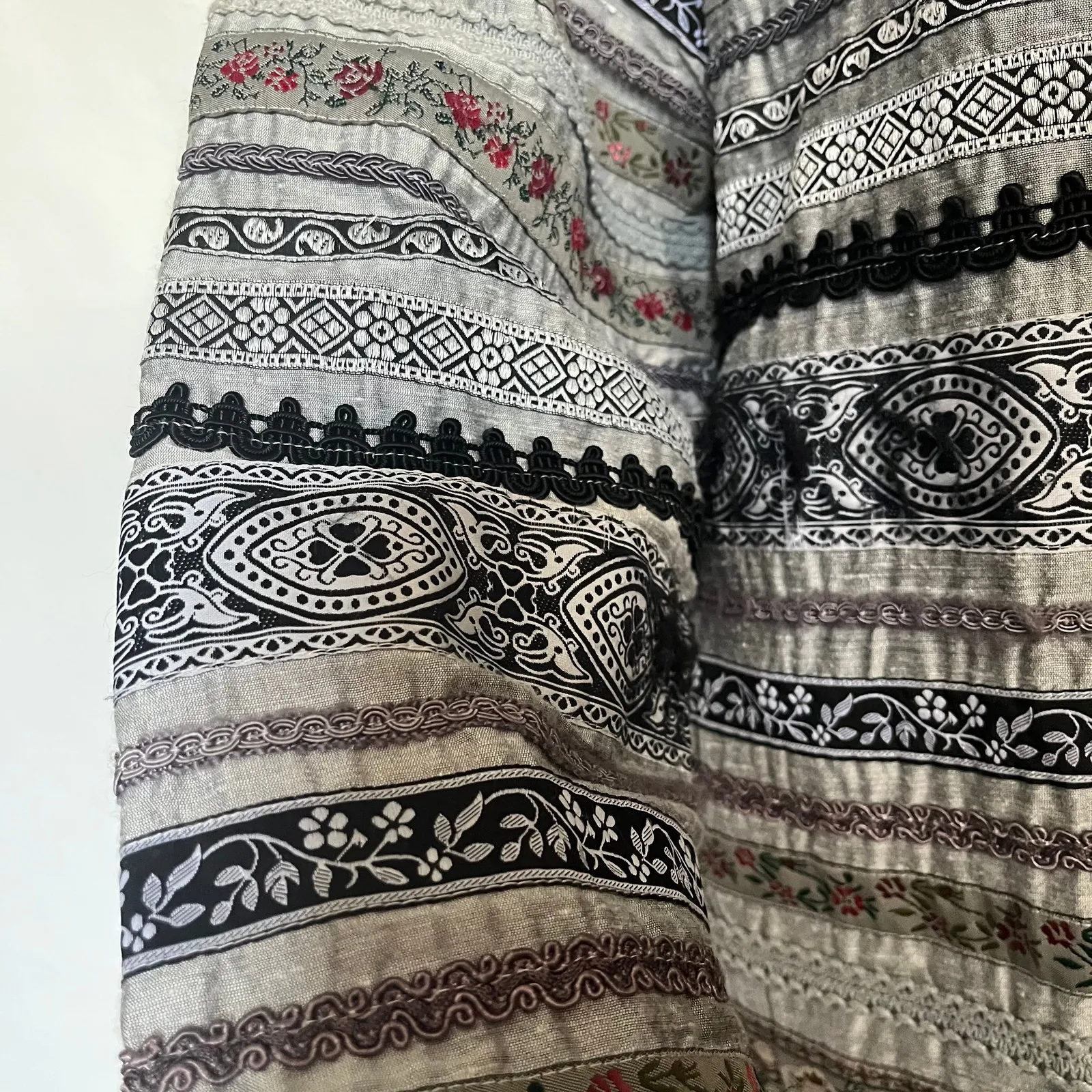 Tantrums Collection Silk Jacquard Womens Jacket 8 Boho Artsy 90s Cottage Retro Tan - Image 6