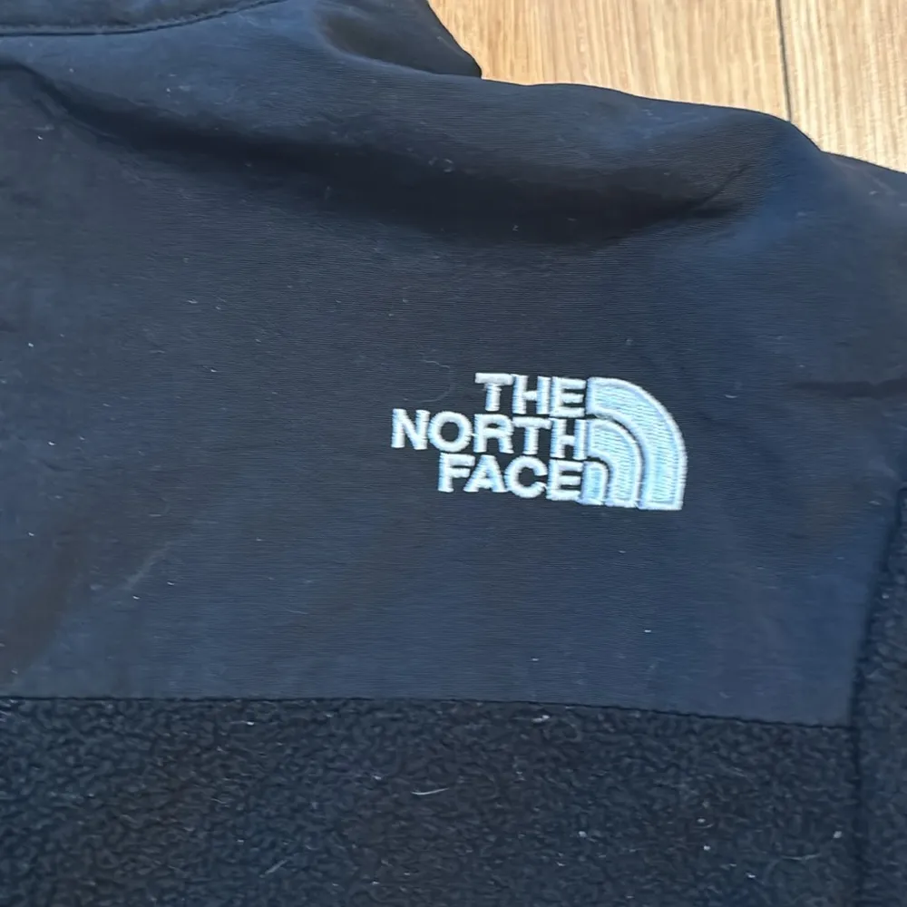 The North Face Women’s Jacket Full Zip Black Fleece Size Small - Image 4