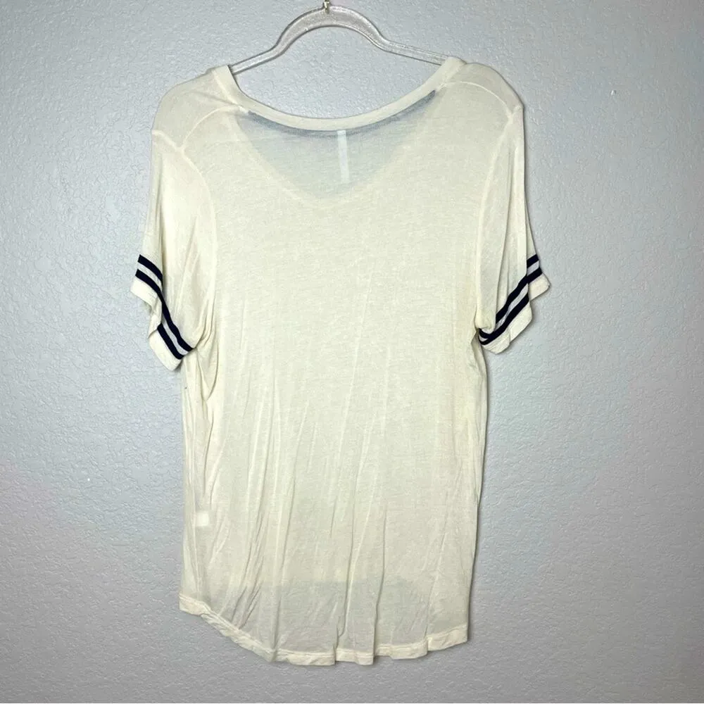 TRESICS Semi Sheer Women's Cream V-Neck Sporty Vneck Tee Size L - Image 6
