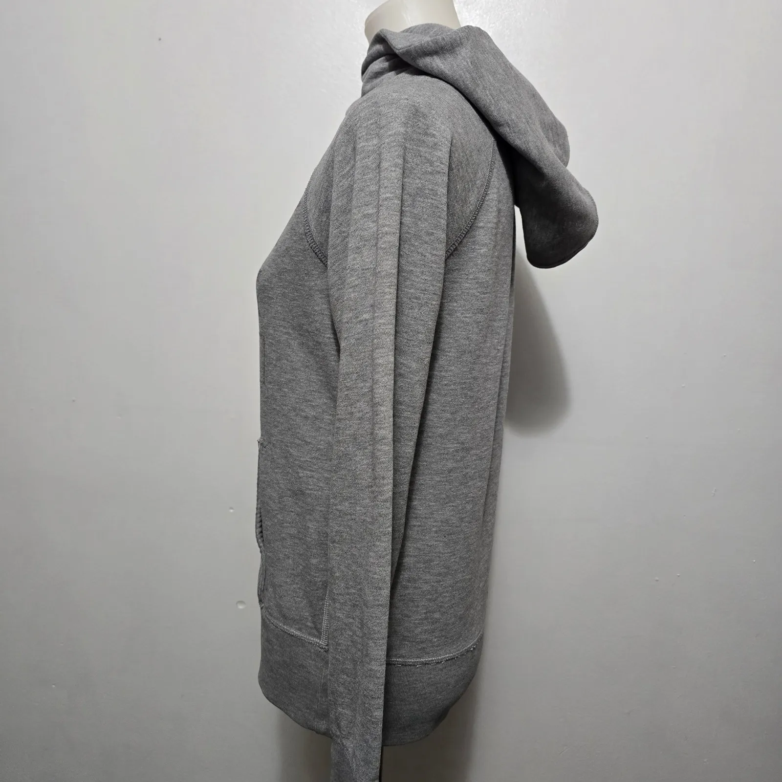 American Eagle Gray Graphic Hoodie Sweatshirt Small Retro Collegiate Sporty - Image 3