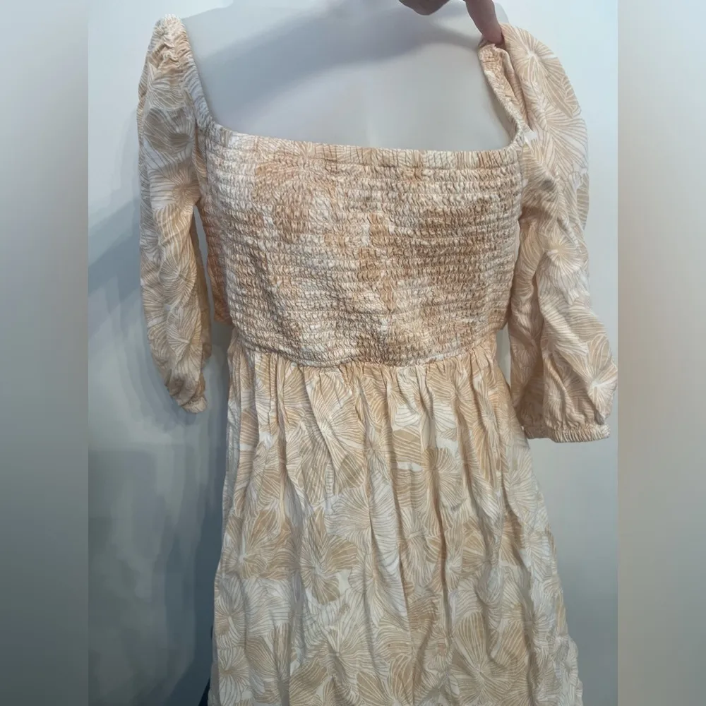 Beige Leaf Print Smocked Dress necklace Roxy dress size small petite - Image 3