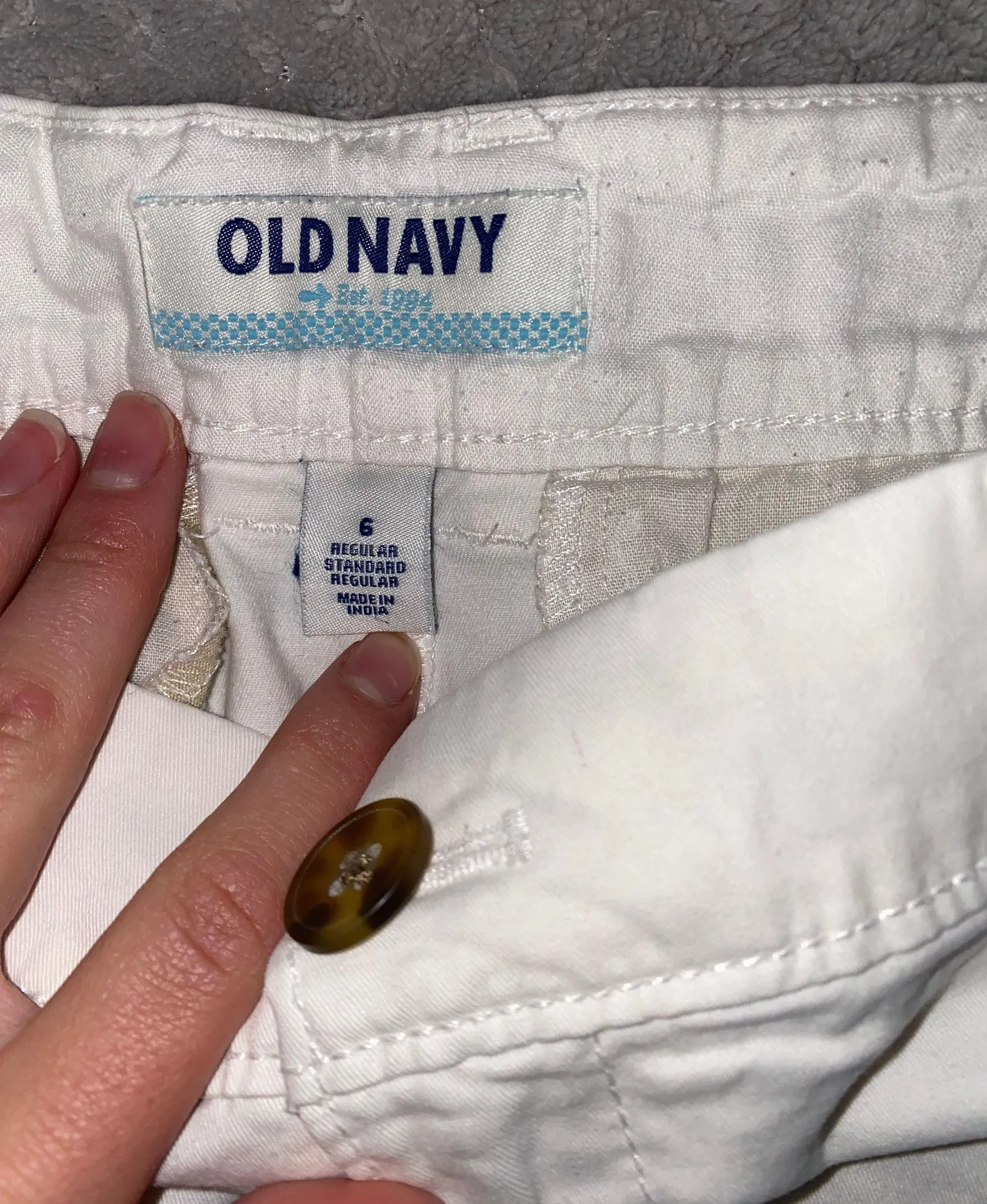 Old Navy White Shorts - Image 3