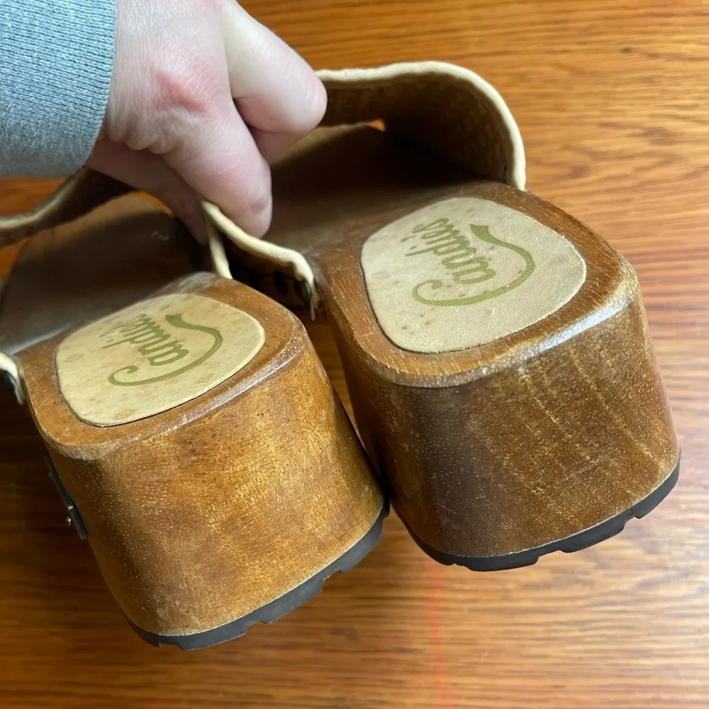 Candie’s Women’s Sz 7 Slip On Wooden Block Sandal Shoes Woven Brown Vtg Y2K - Image 5