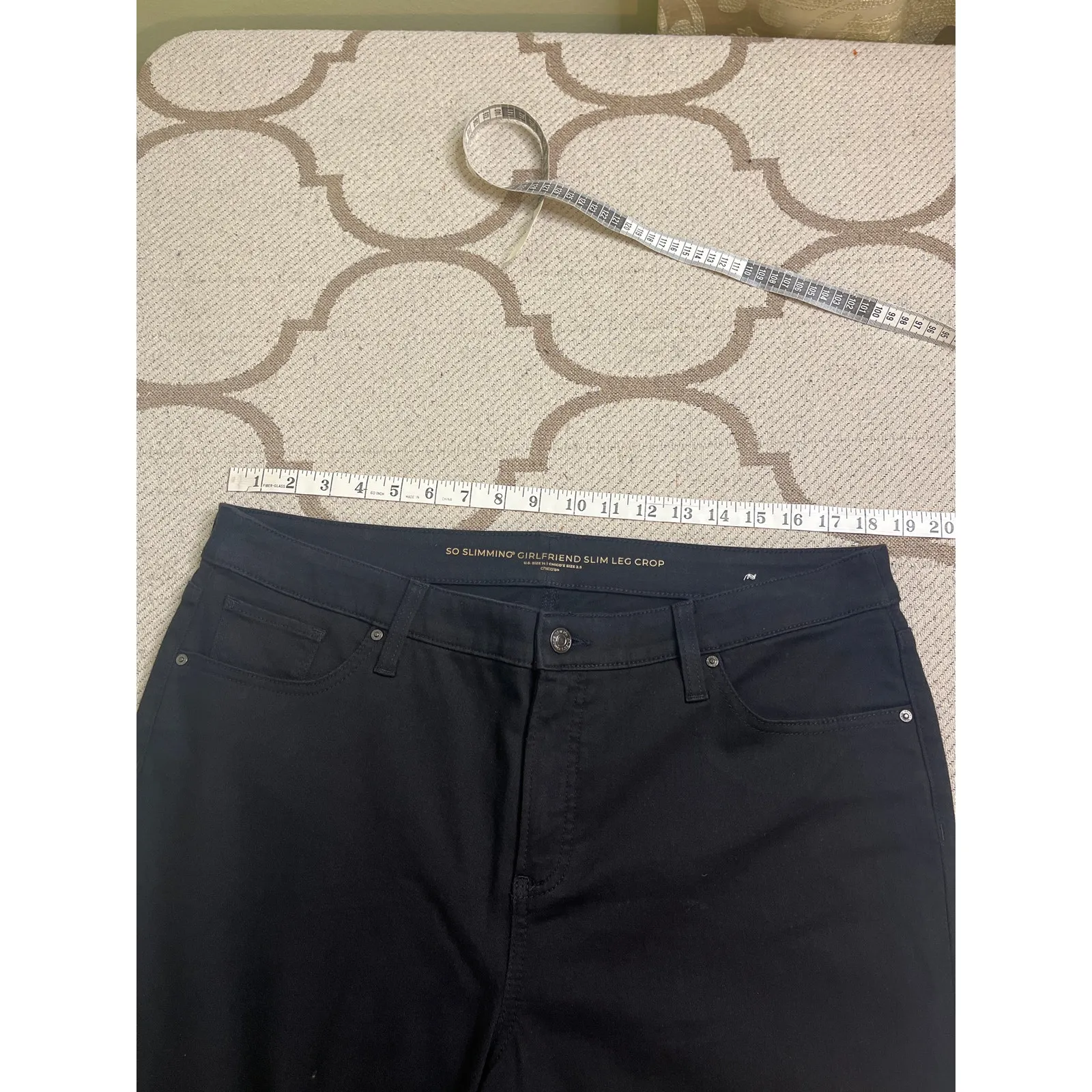 Chico’s So Slimming Girlfriend Slim leg crop Embellished Hem Jeans, size 2.5/ 14 Black - Image 4