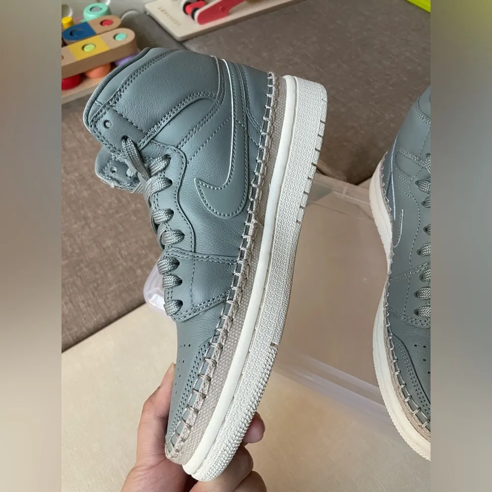 Women’s Air Jordan 1 Retro High Premium Shoes - Image 7