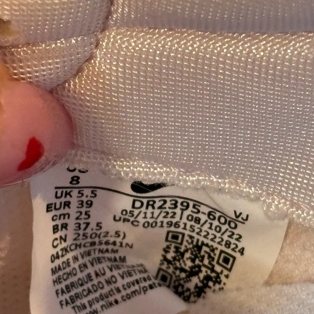 Nike Air Max Dawn Soft Pink Shoes - Image 6