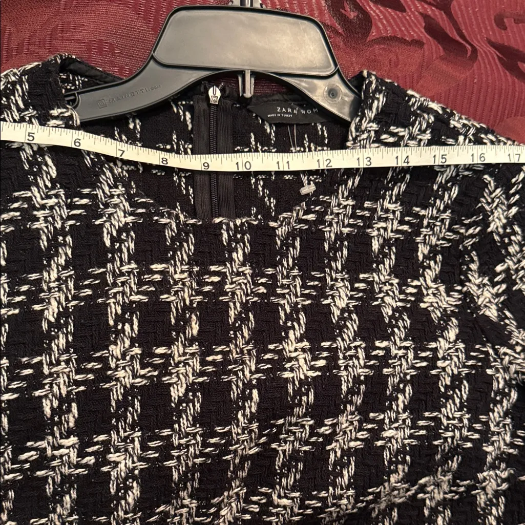 Zara Black and White Tweed Blouse - Image 5