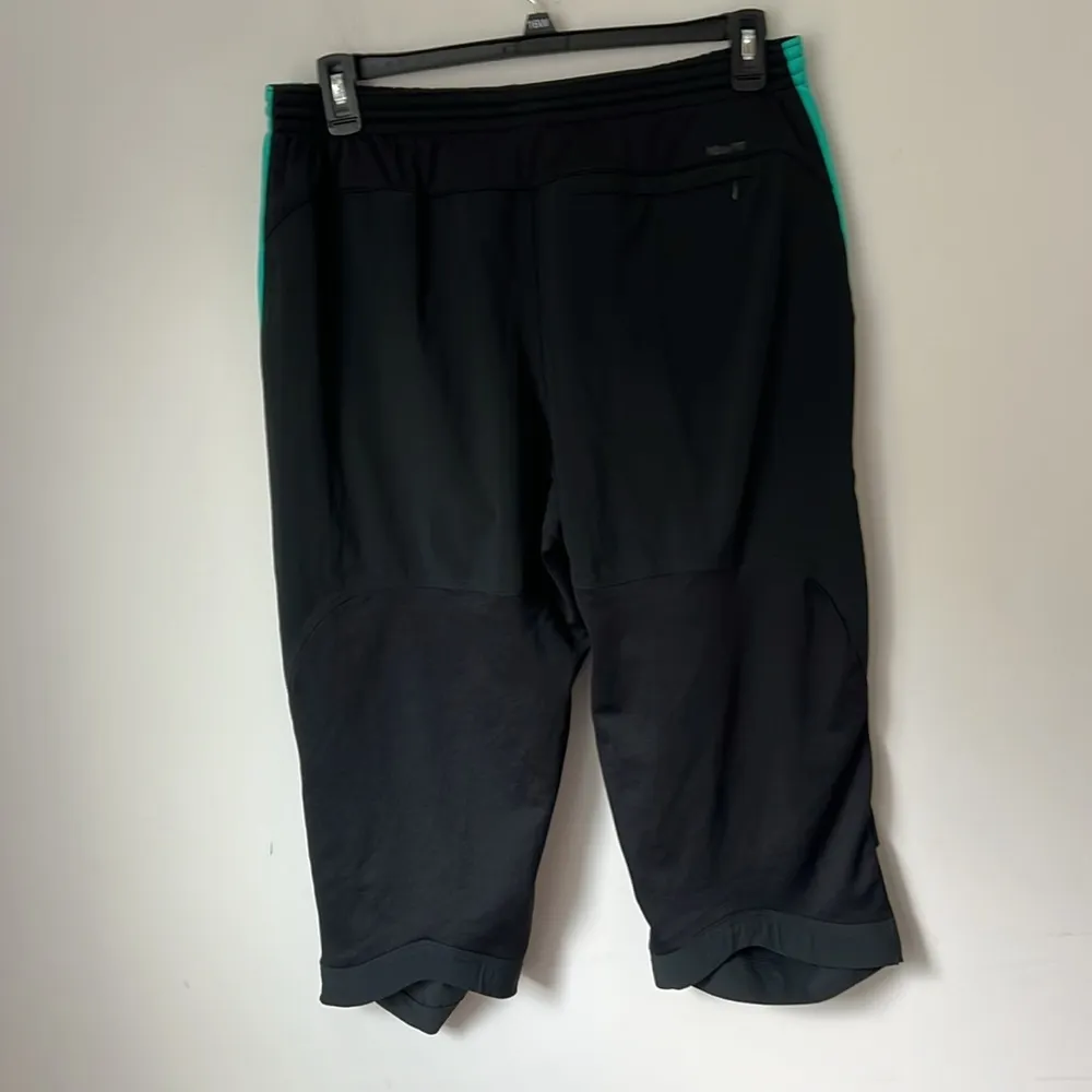 Nike Black Women’s NikeFit Dry Crop Capri Pants with Teal Accents, size L 🕶️ - Image 6