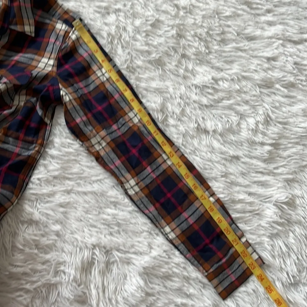 Eddie Bauer Women’s Firelight Flannel Shirt in toffee size Medium - Image 8