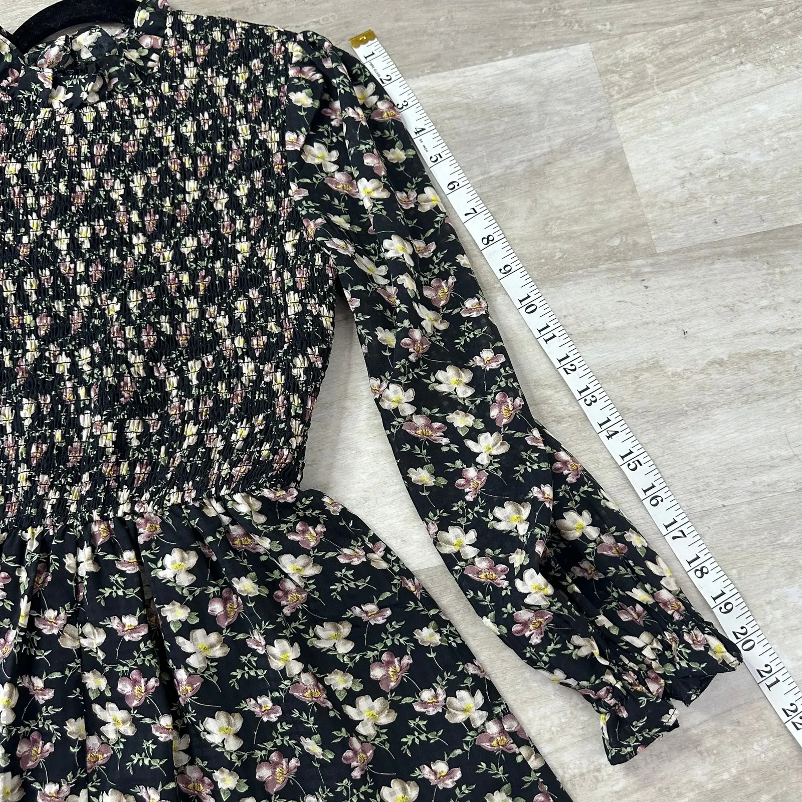 Elliatt  Julia Floral Romper Size XS - Image 8