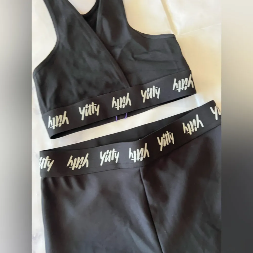 YITTY by FABLETICS set ✨ - Image 6