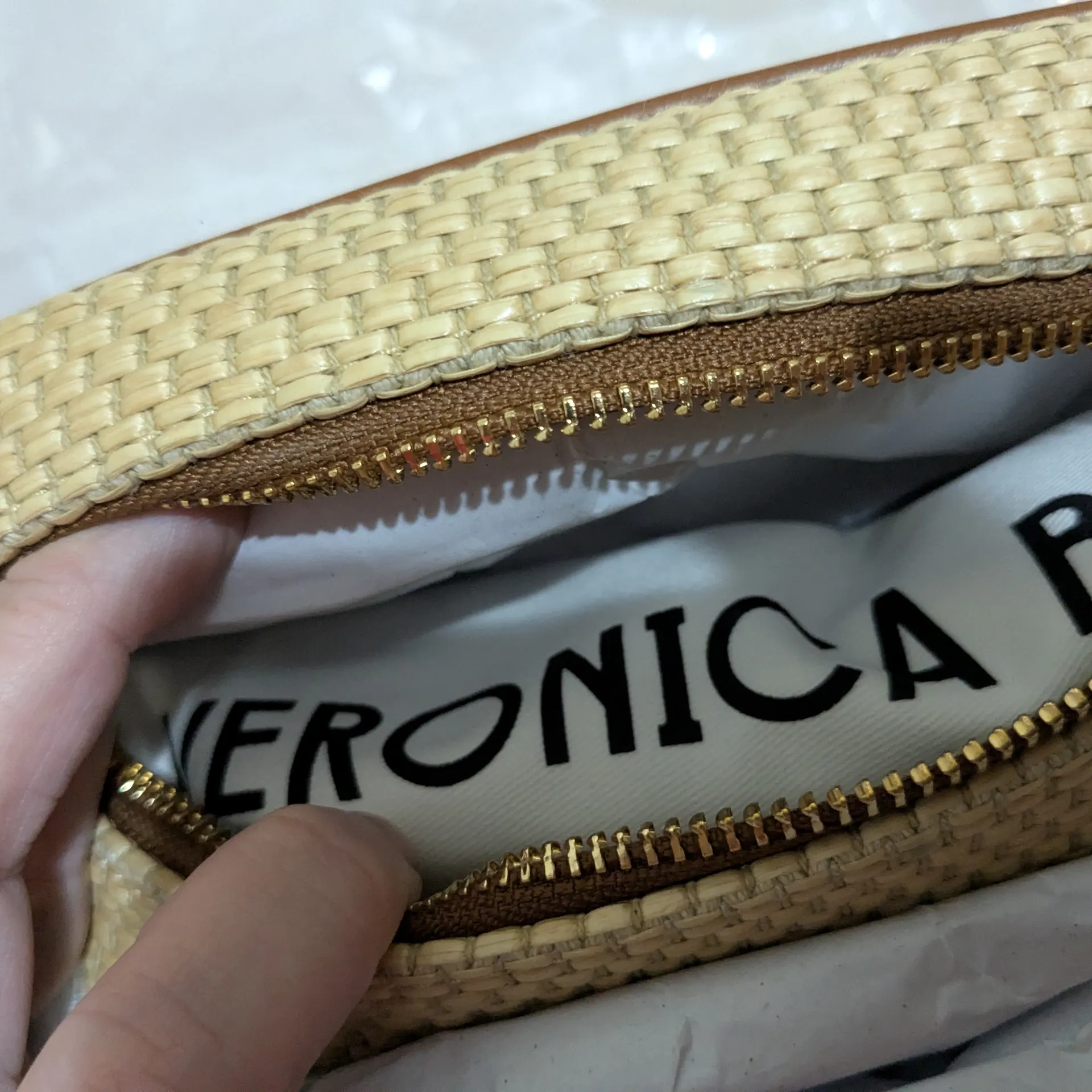 Veronica Beard Raffia Click Crossbody NWT - Image 10