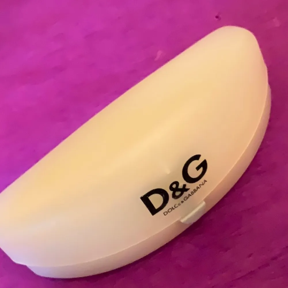 Dolce & Gabbana  case - Image 3