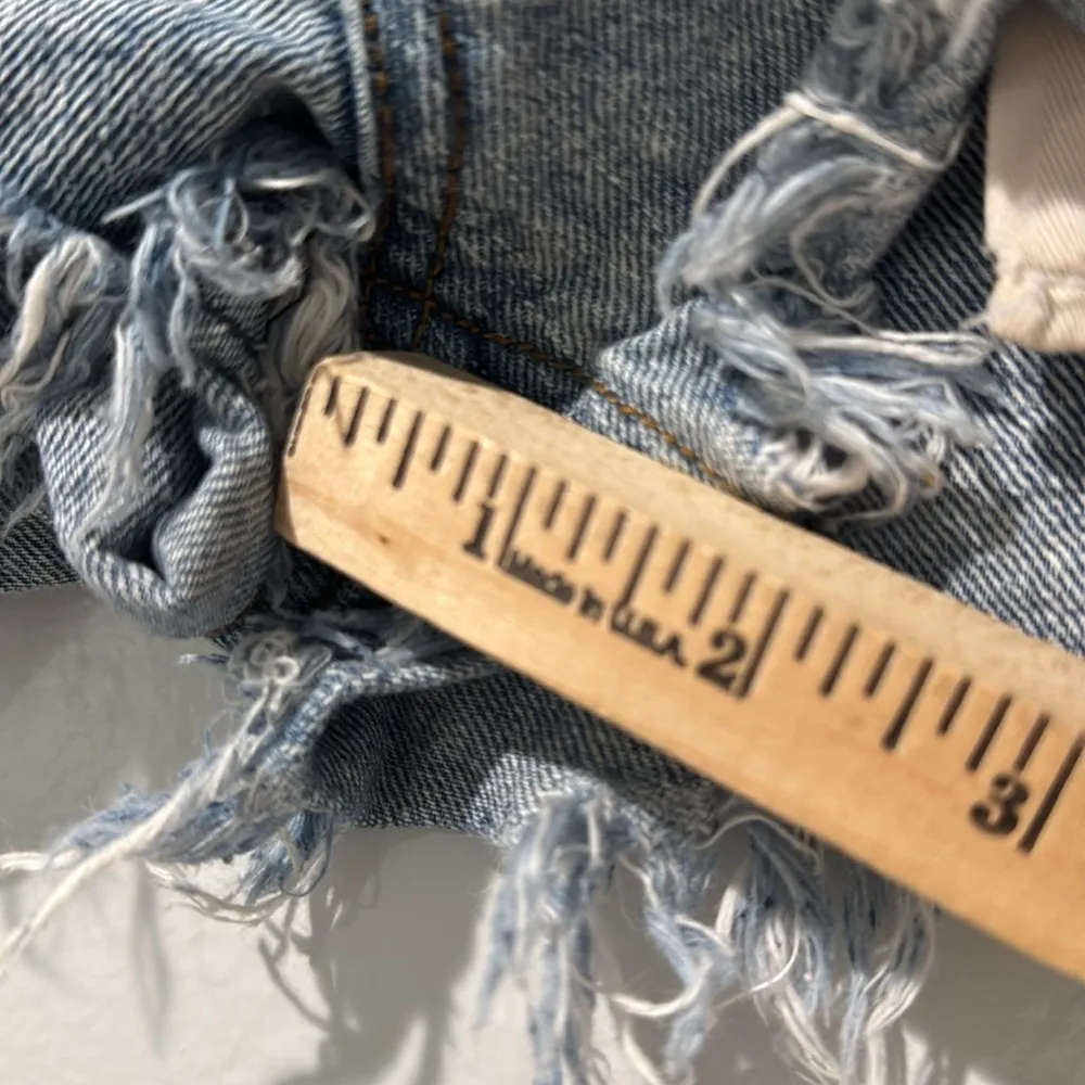 Free People We The Free Women's Shorts Denim Button Fly Sexy Sz 25 Daisy Dukes - Image 8