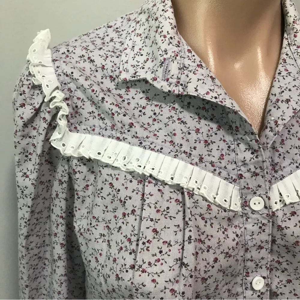Prairie Cottagecore Dainty Feminine Modest Micro Floral Ruffle 80s Button Shirt - Image 2