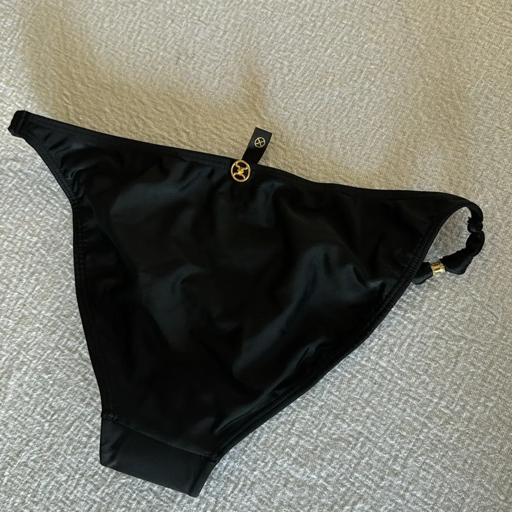 VIX Paula Bead & Knot Detail Bikini Bottom, Black, X - Image 8