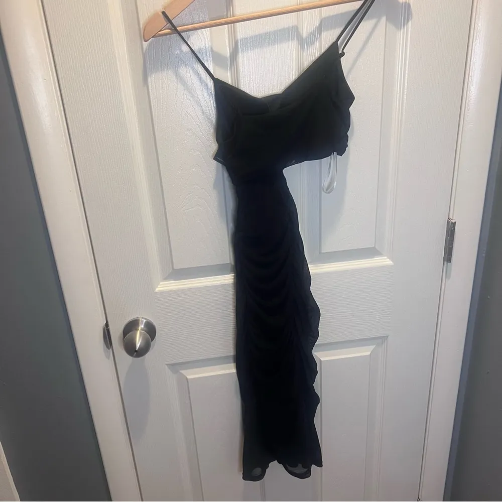 NWT lulus black ruched mesh sleeveless cutout dress - Image 5