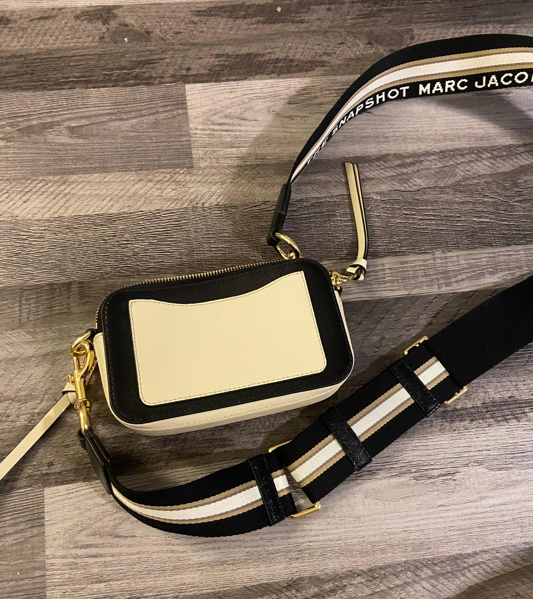 Marc Jacobs Snapshot Crossbody - Image 5