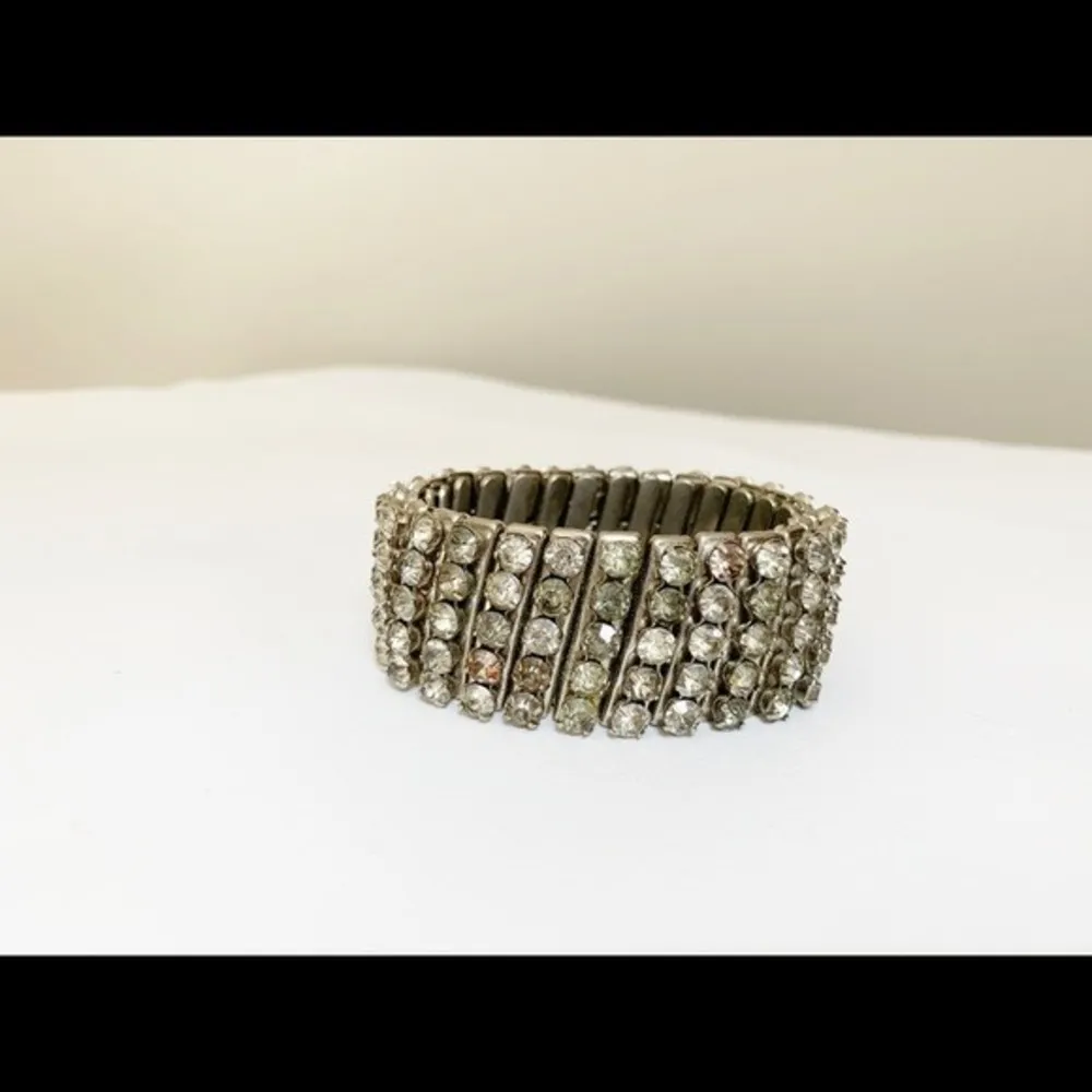 Vintage Rhinestone Accordion Stretch Bracelet - Image 3