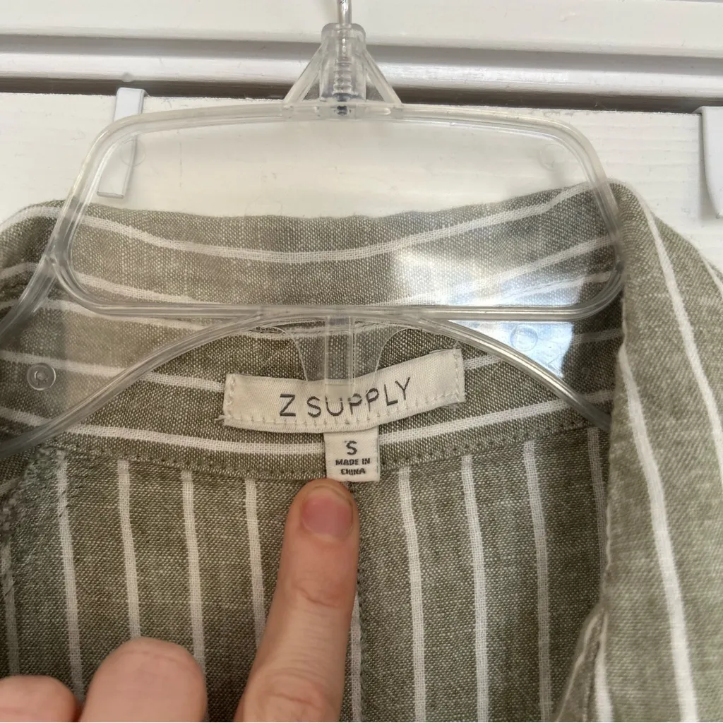 Z-SUPPLY PERFECT LINEN STRIPE TOP in Meadow size S - Image 5