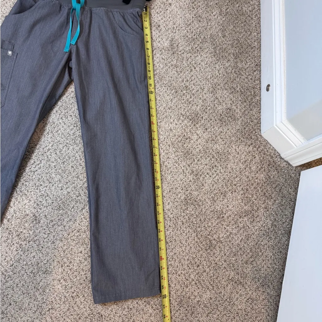 FIGS Women’s Technical Scrub Pants S/P Gray Straight Leg w/ Cargo Pocket - Image 8