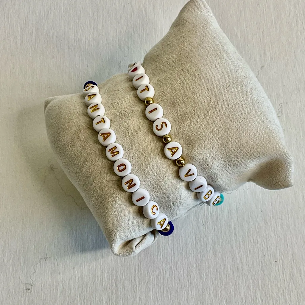 Santa Monica Beaded Bracelet Set White - Image 3