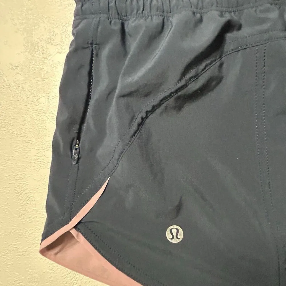Lululemon  Reversible Running Shorts Size 4 Mauve Navy - Image 5