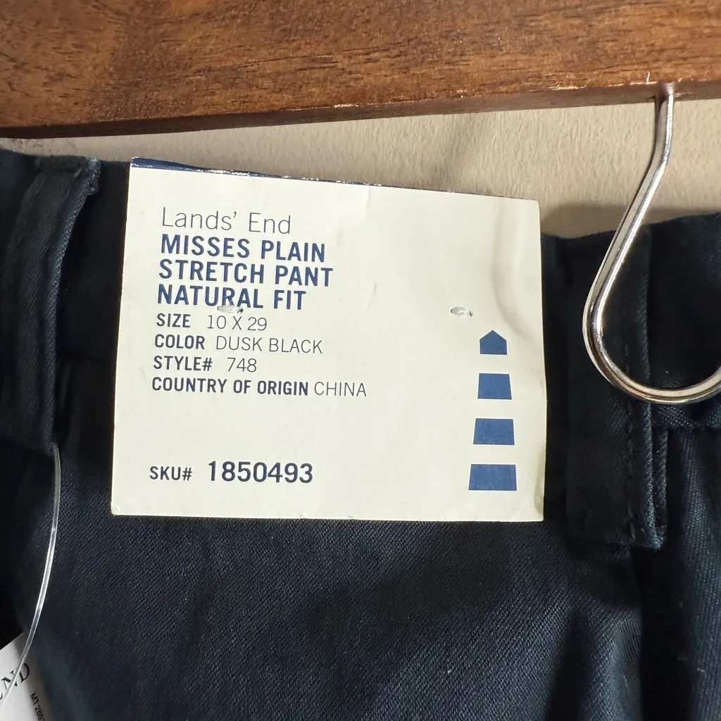 Lands' End women’s black straight leg pants size 10 - Image 4