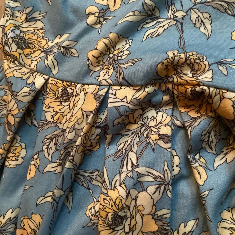 Dainty Floral Pleated‎ Blue Midi Dress Medium Modest Cottagecore Soft Boho Femme - Image 3