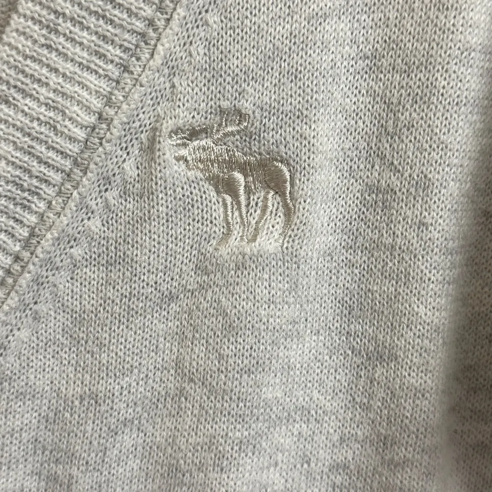 Abercrombie & Fitch Y2K Womens Size S Gray Short Sleeve Silk Blend Sweater Bella - Image 4