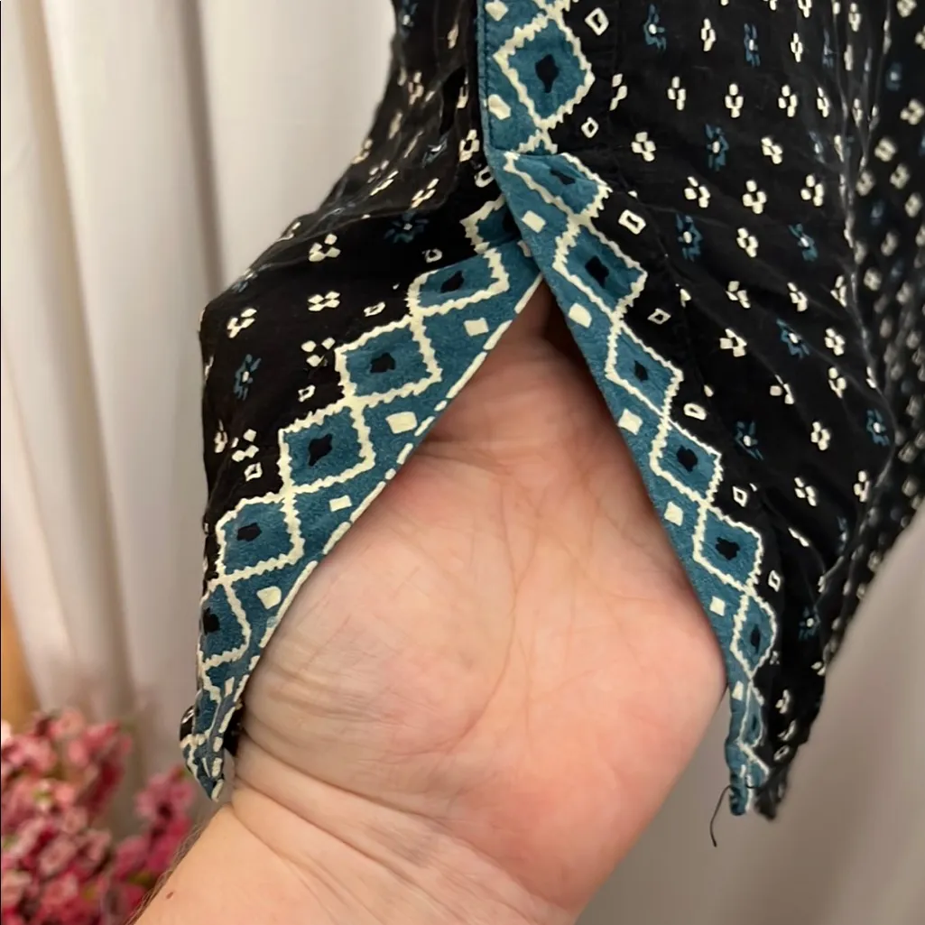 Akemi + Kin x Anthropologie Sleeveless Patterned Top Size Small - Image 8