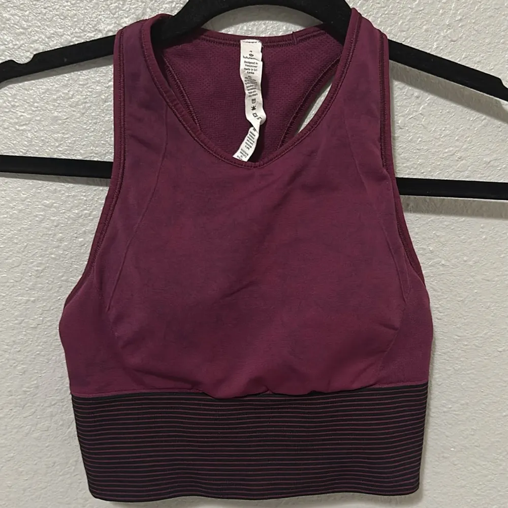 Lululemon Ebb to Train Bra wash color purple no signs of wear size 4 y2k style - Image 3